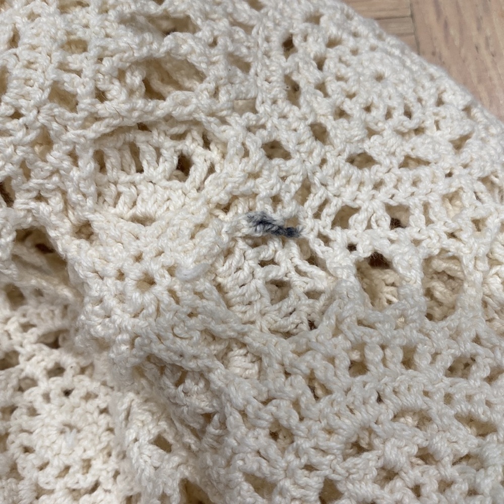 Crochet Round table top 56” diameter - Picture 3 of 3